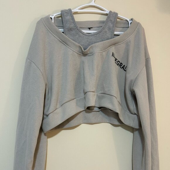 Cropped Layered Sweater - Picture 1 of 1